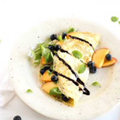 Peach, Blueberry, Arugula Omelet